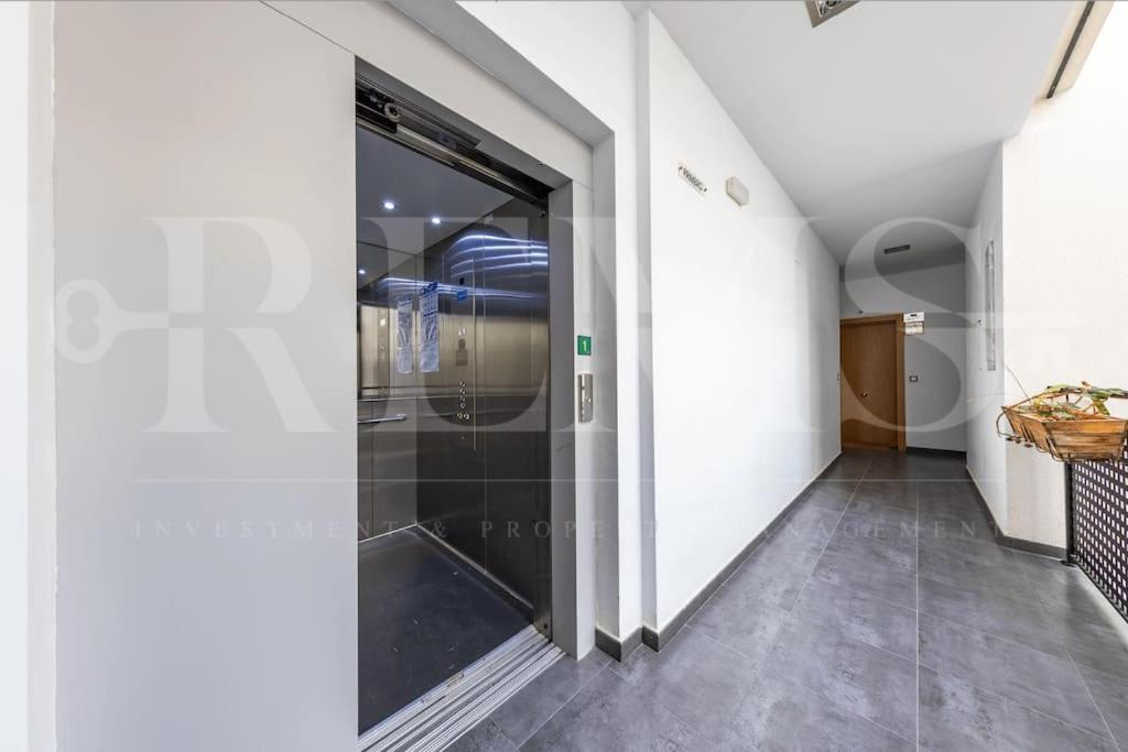 Inviting Apartment In The Center By Rems Malaga Exterior photo